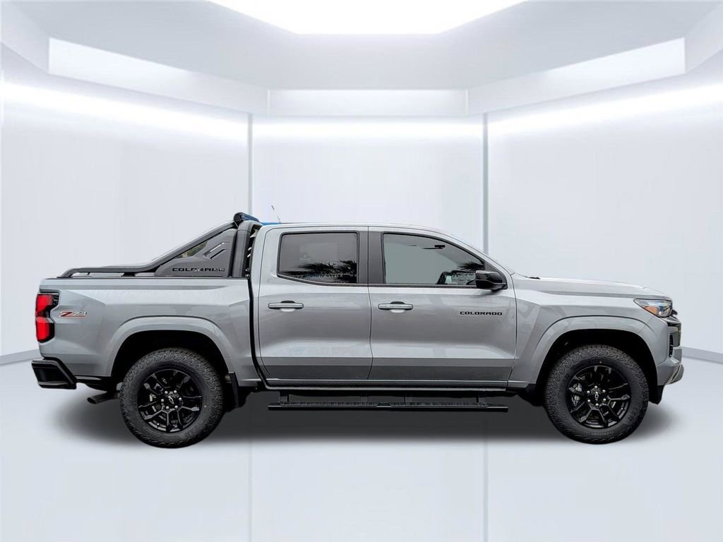 2025 Chevrolet Colorado Z71 - Photo 7
