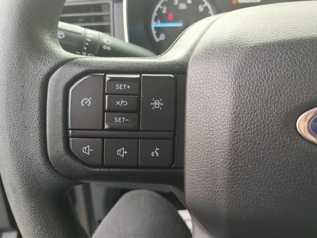 Used 2022 Black Ford XL image 24