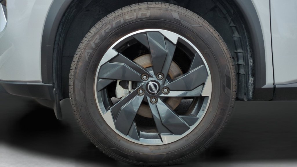 2025 Nissan Rogue SV - Photo 10