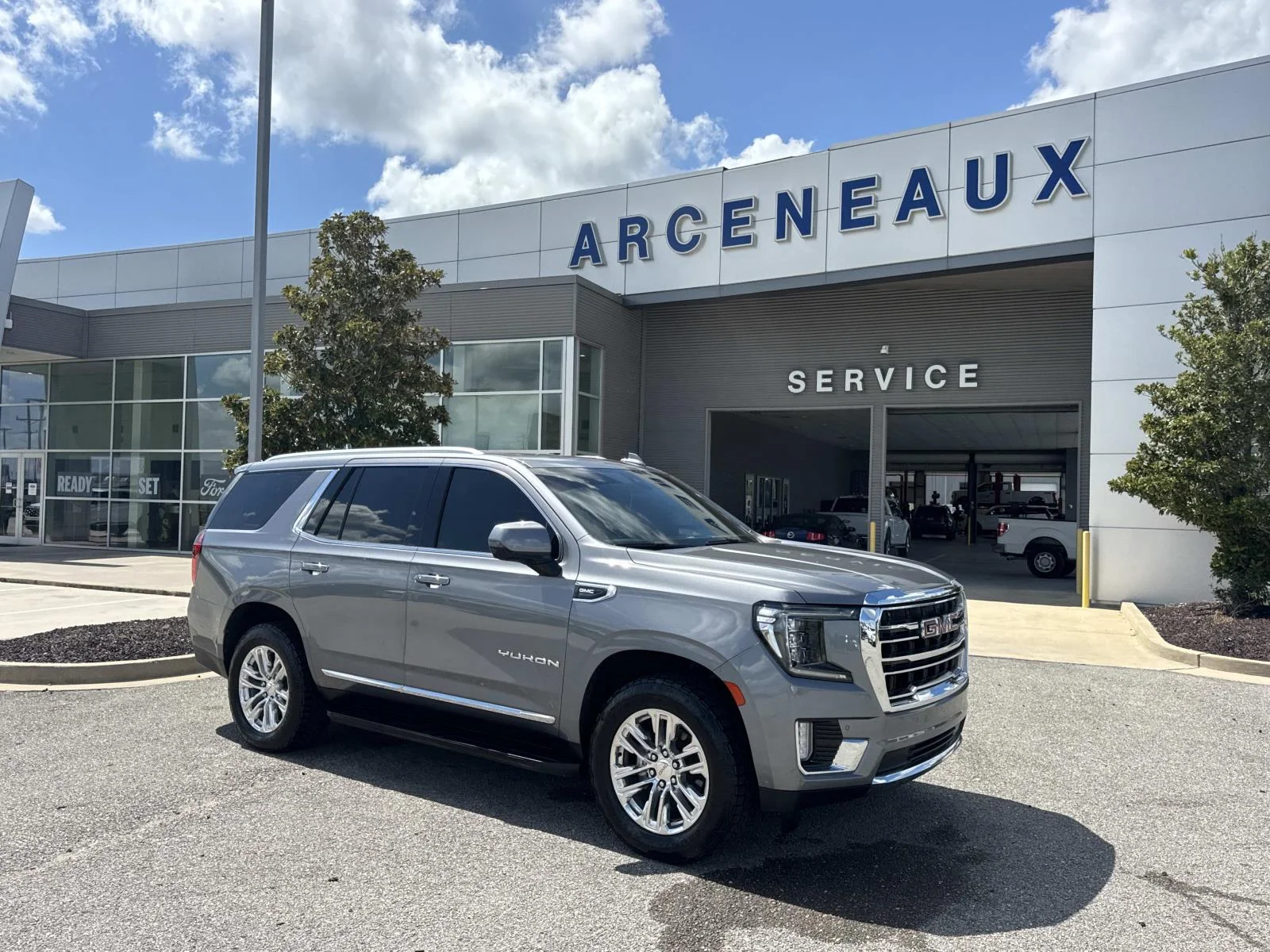 2021 GMC Yukon SLT