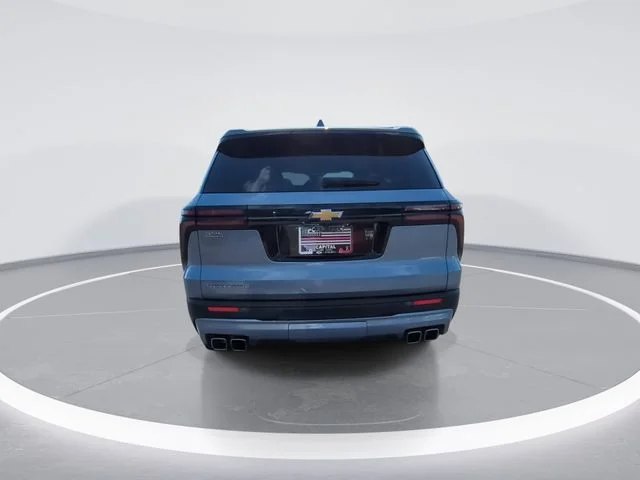 Used 2025 Gray Chevrolet LT image 7