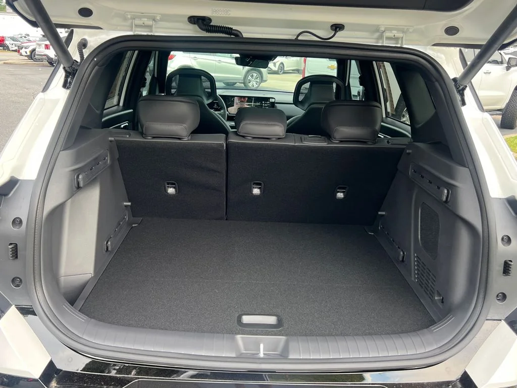 New 2027 White Kia X-Line SX image 13
