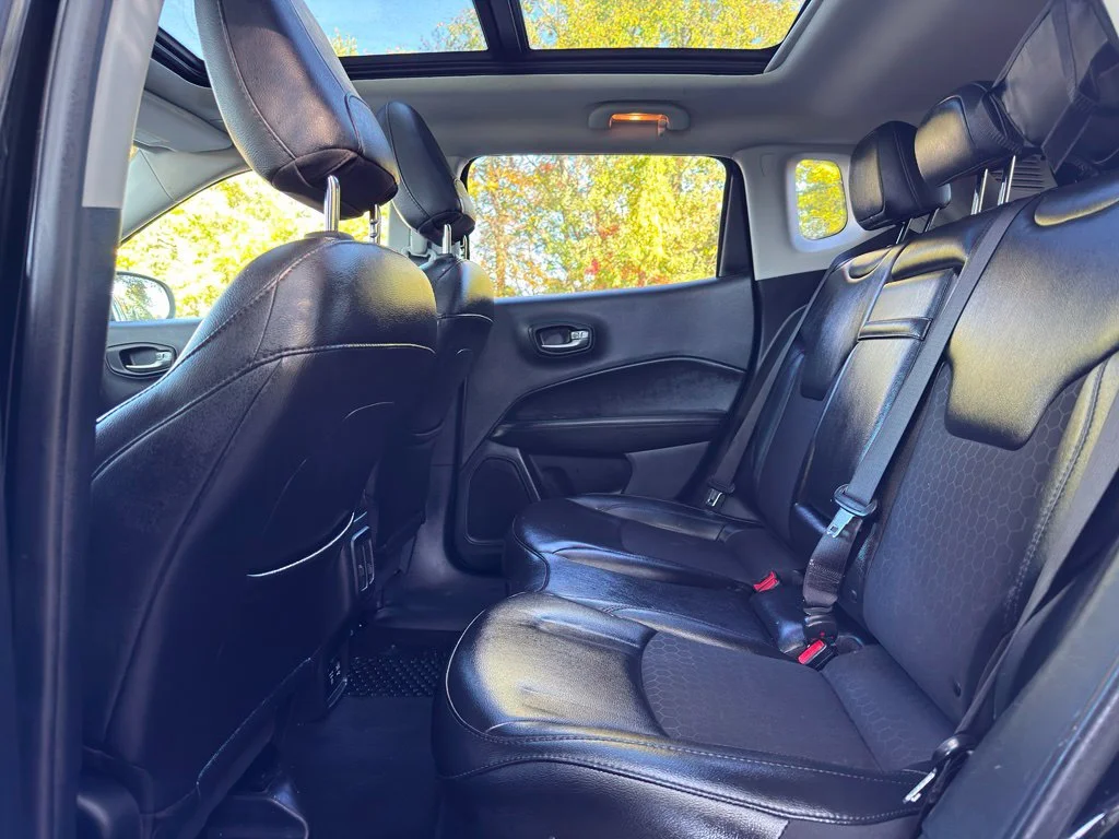 Used 2019 Black Jeep Latitude image 21