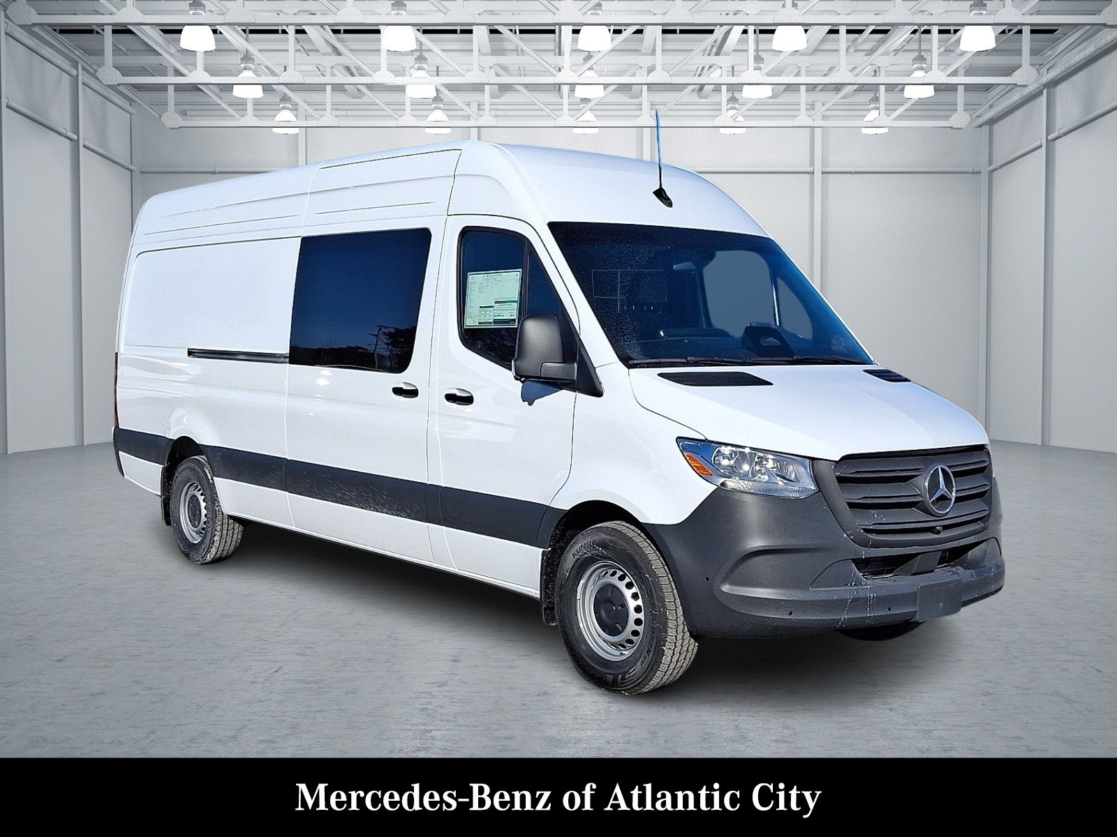 2026 Mercedes-Benz Sprinter 2500 170 WB High Roof's photo