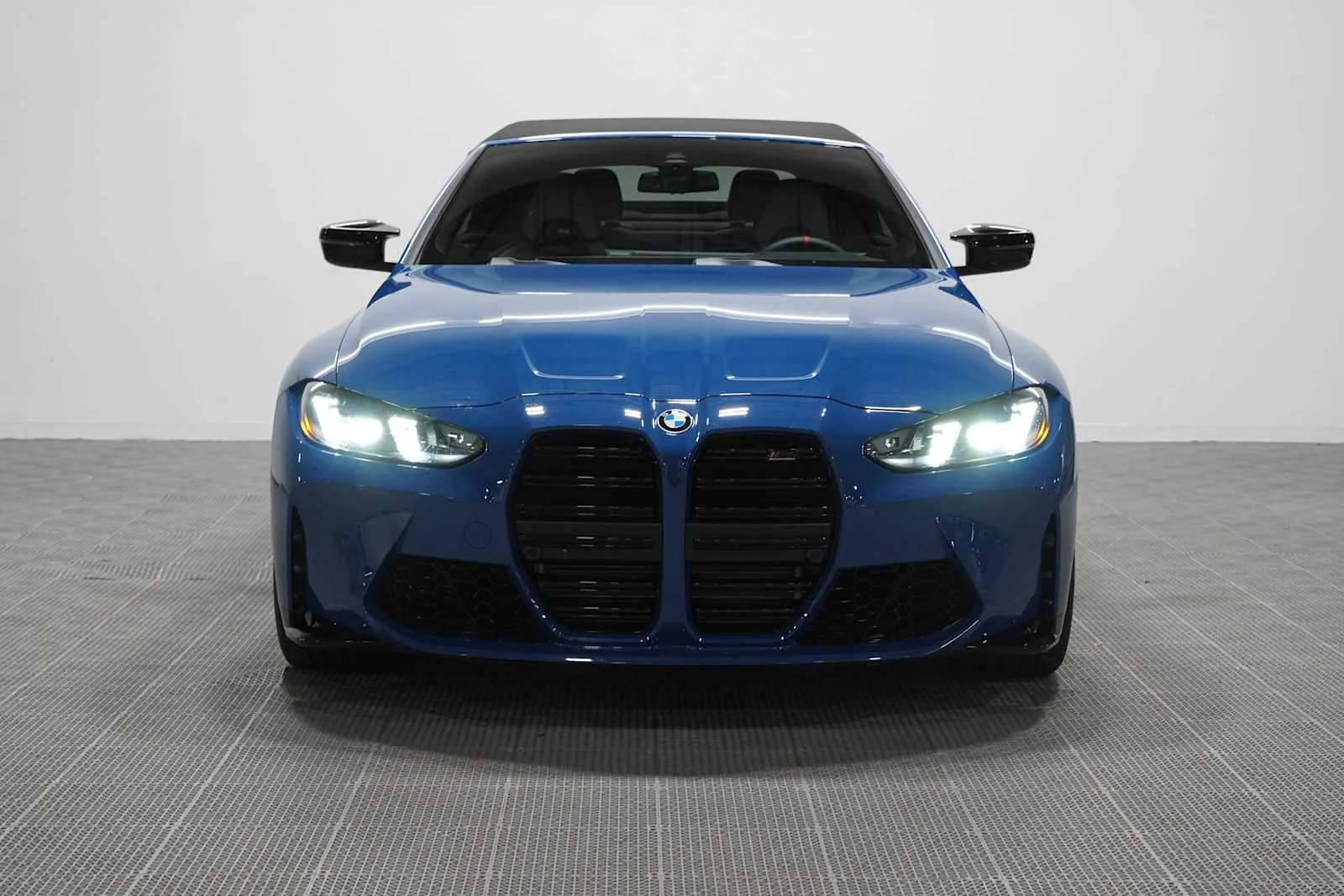 New 2027 Special Order Color BMW Competition xDrive image 4