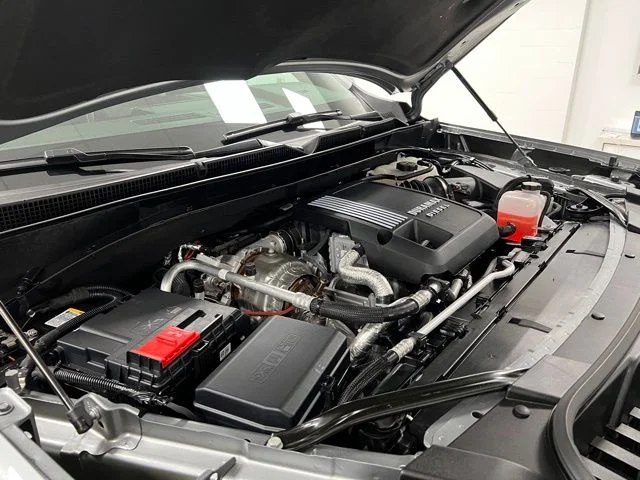 Used 2025 Gray GMC Elevation image 63