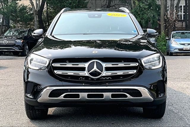Certified Used 2022 Black Mercedes-Benz GLC 300 image 2