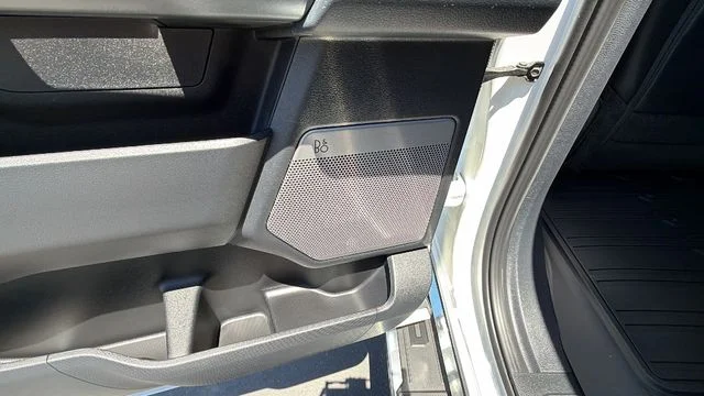 New 2026 Star White Metallic Tri-Coat Ford Lariat® image 17