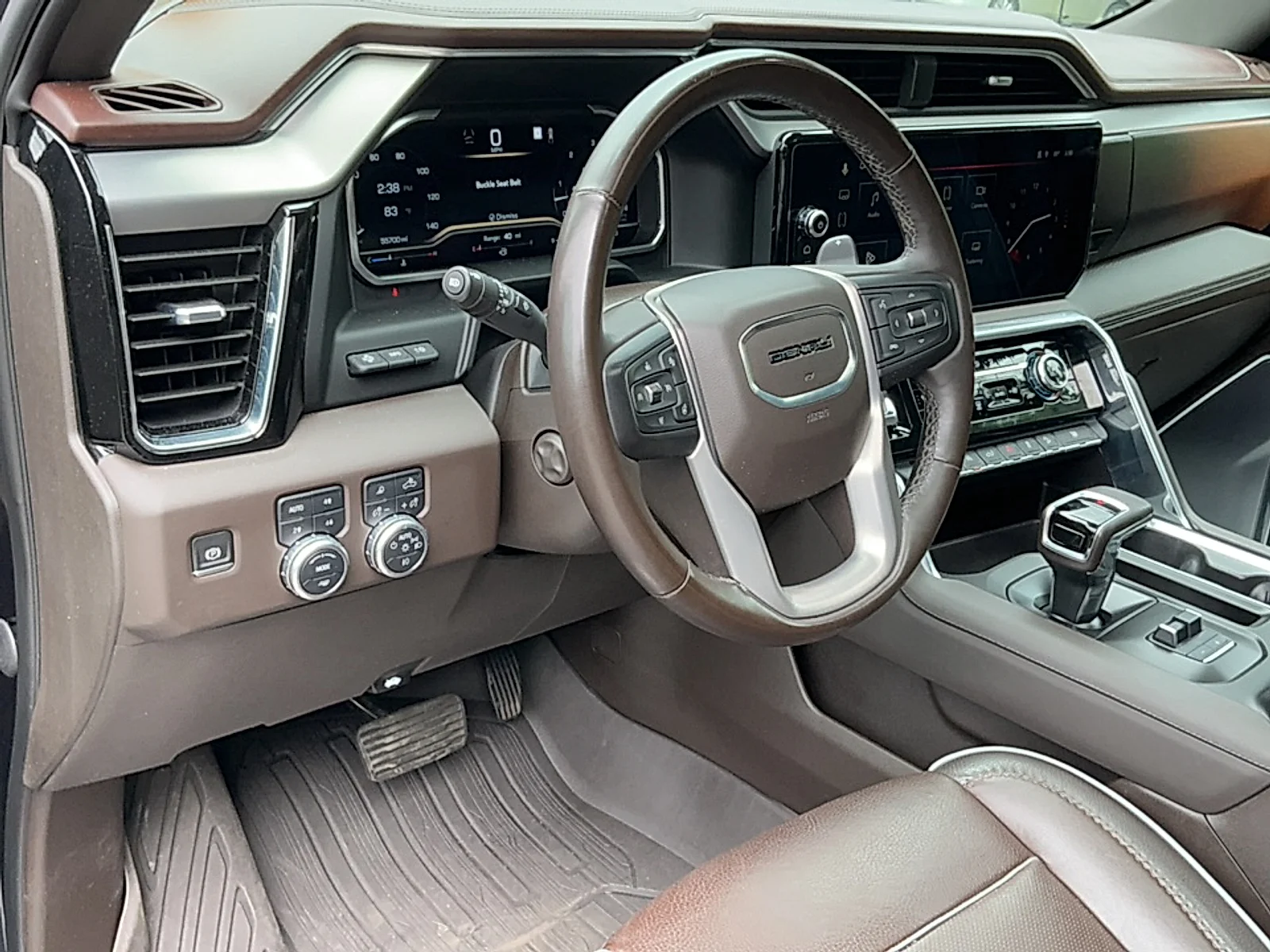 Used 2023 Titanium Rush Metallic GMC 4WD Crew Cab Short Box Denali image 9