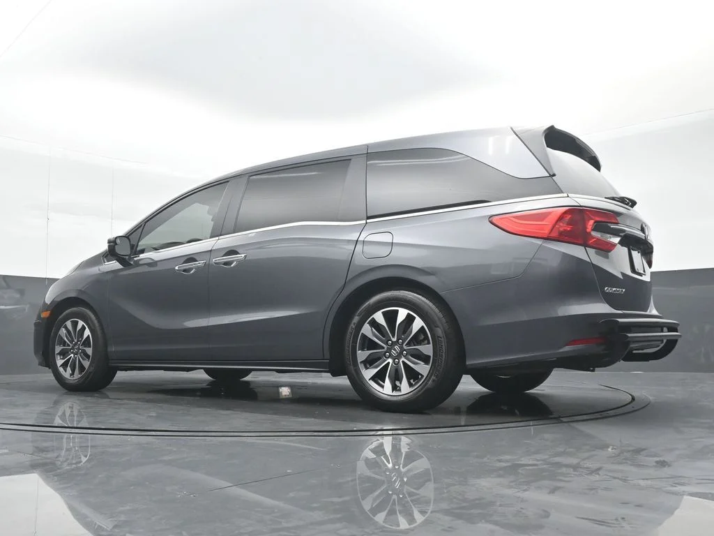 Used 2023  Honda EX-L image 47