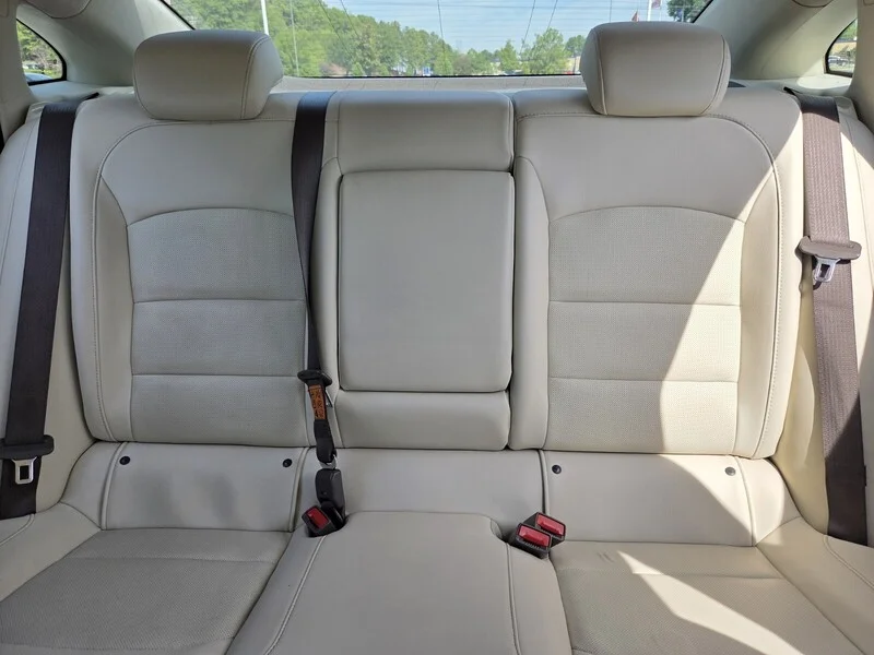 Used 2024 Mineral Gray Metallic CHEVROLET LT image 10