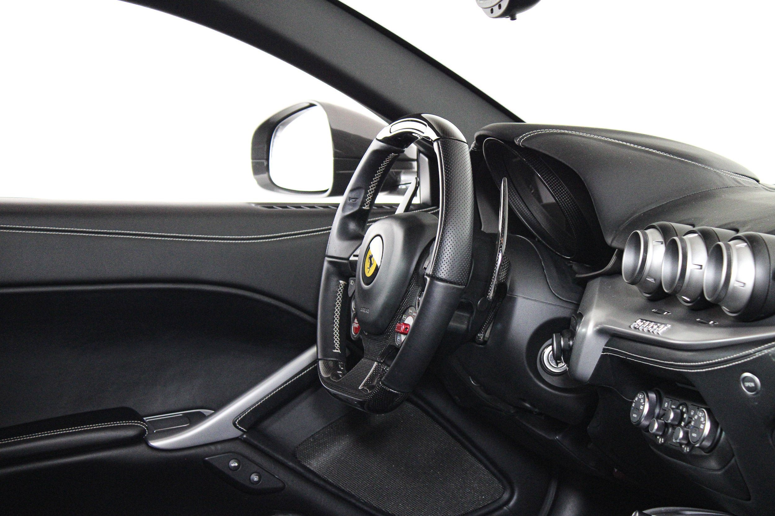 Used 2015 Grigio Scuro Ferrari  image 31