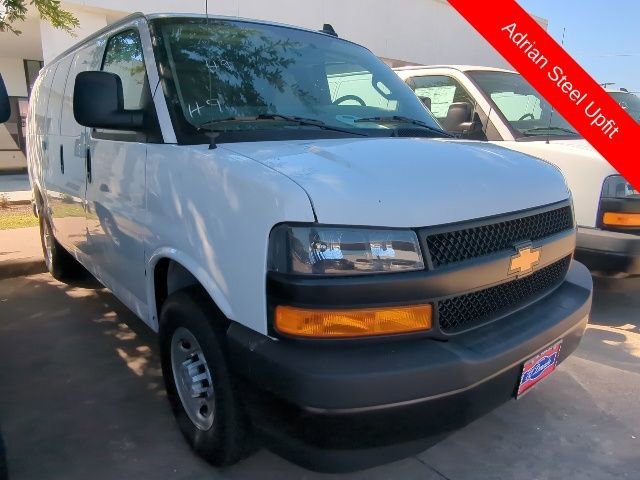 2025 Chevrolet Express 2500 Work Van HD's photo