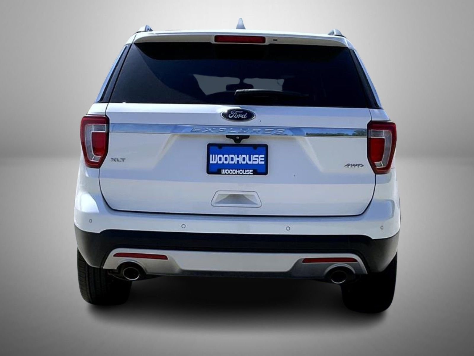 Used 2017 White Ford XLT image 6