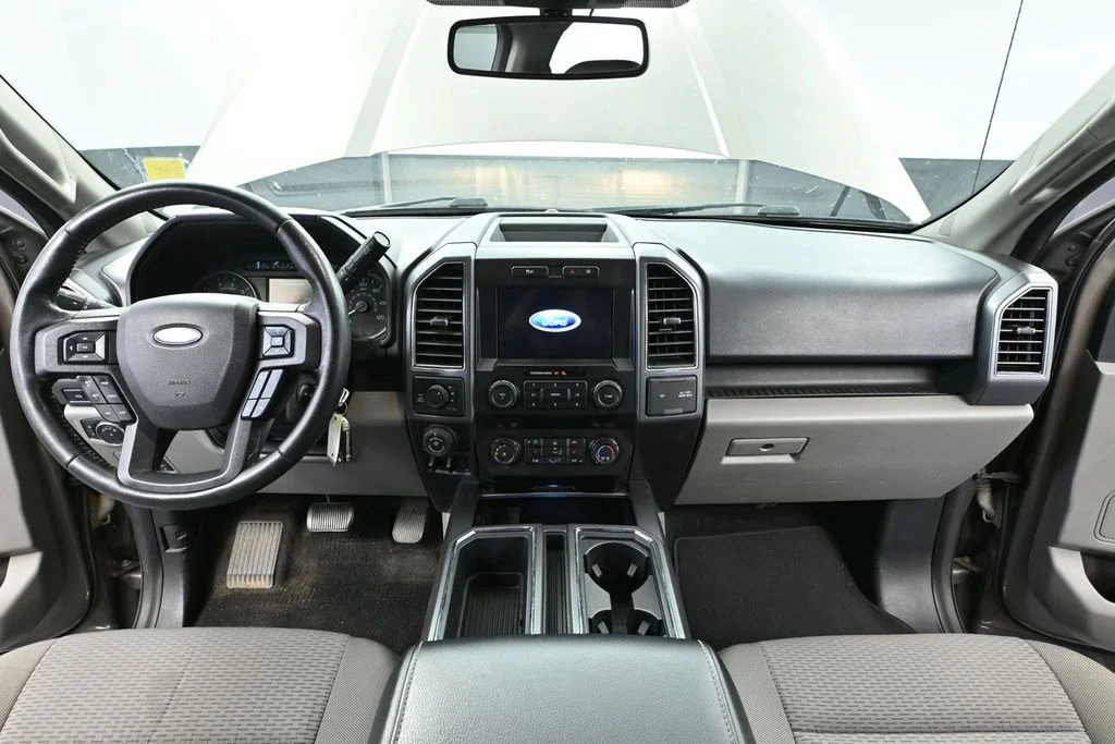 Used 2020 Gray Ford XLT image 19