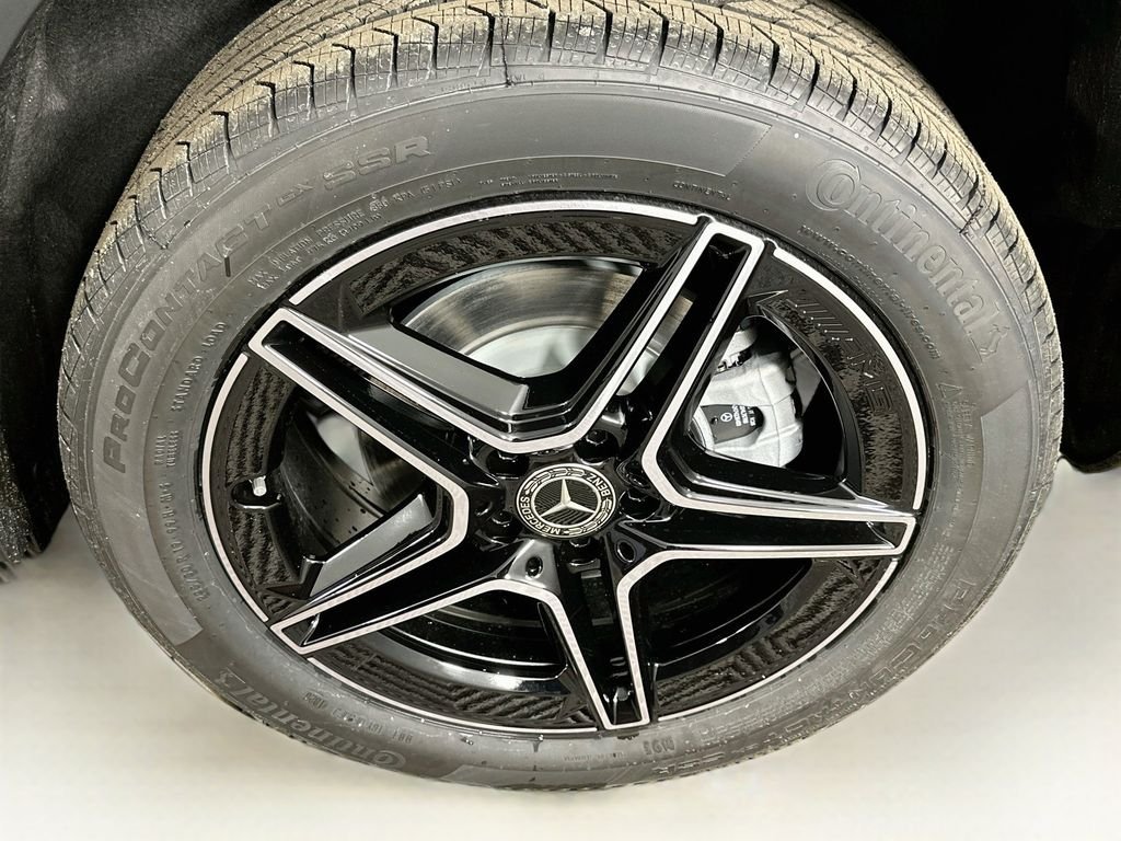 New 2026 Night Black Mercedes-Benz GLA 250 image 29