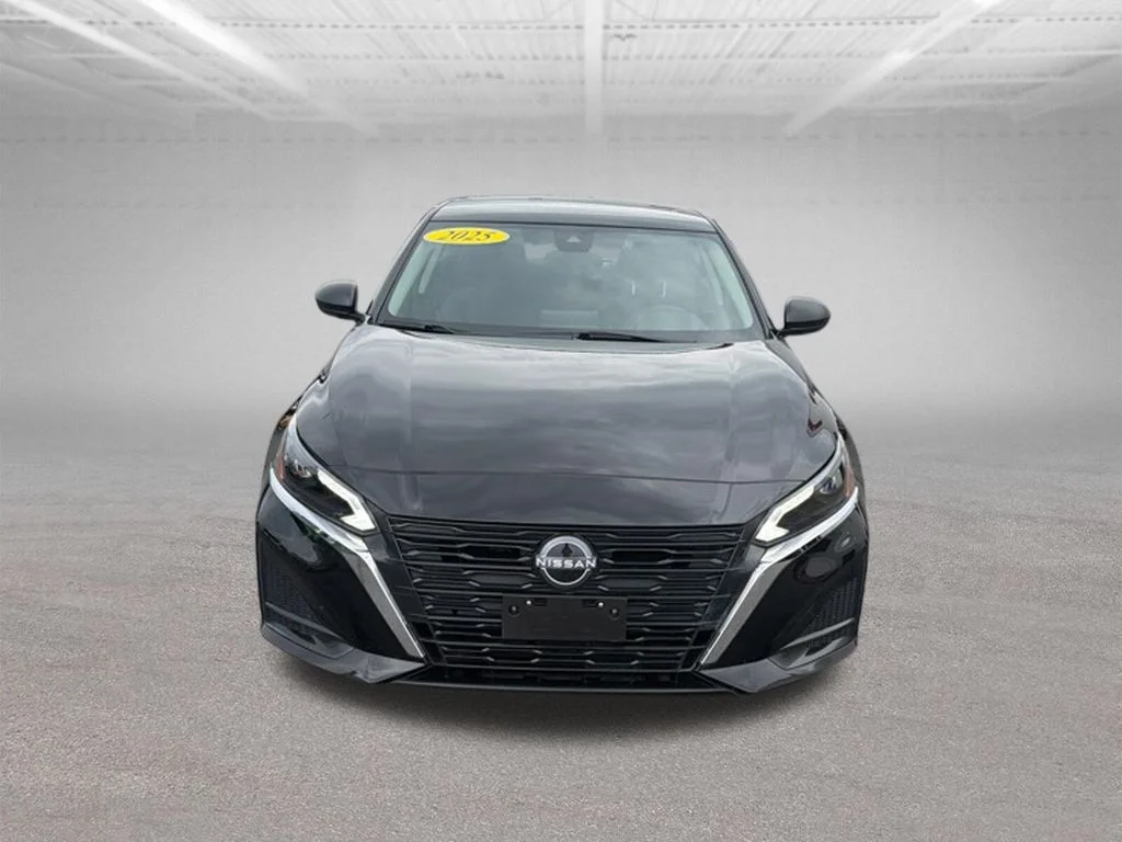 Certified Used 2025 Black Nissan 2.5 SV image 3