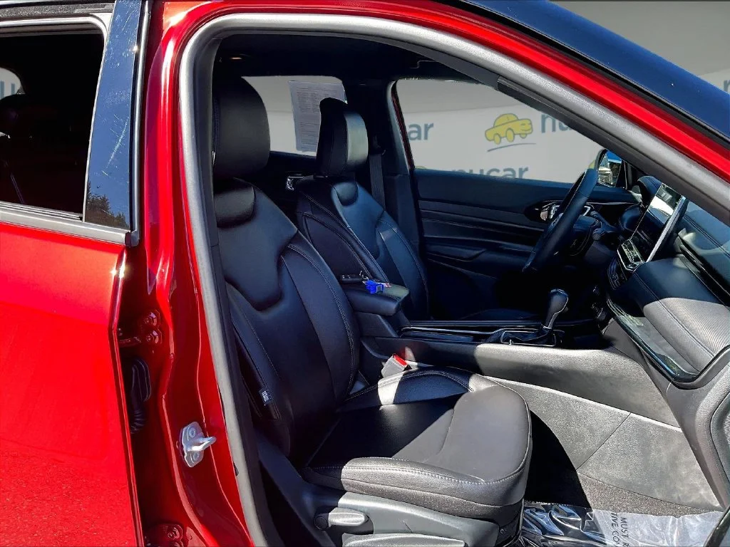 Used 2026 Red Hot Pearlcoat Jeep Limited image 11