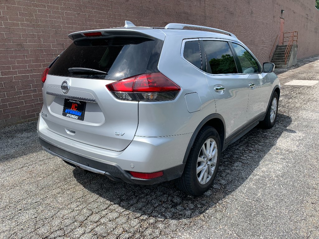 Used 2019 Brilliant Silver Metallic Nissan SV image 6