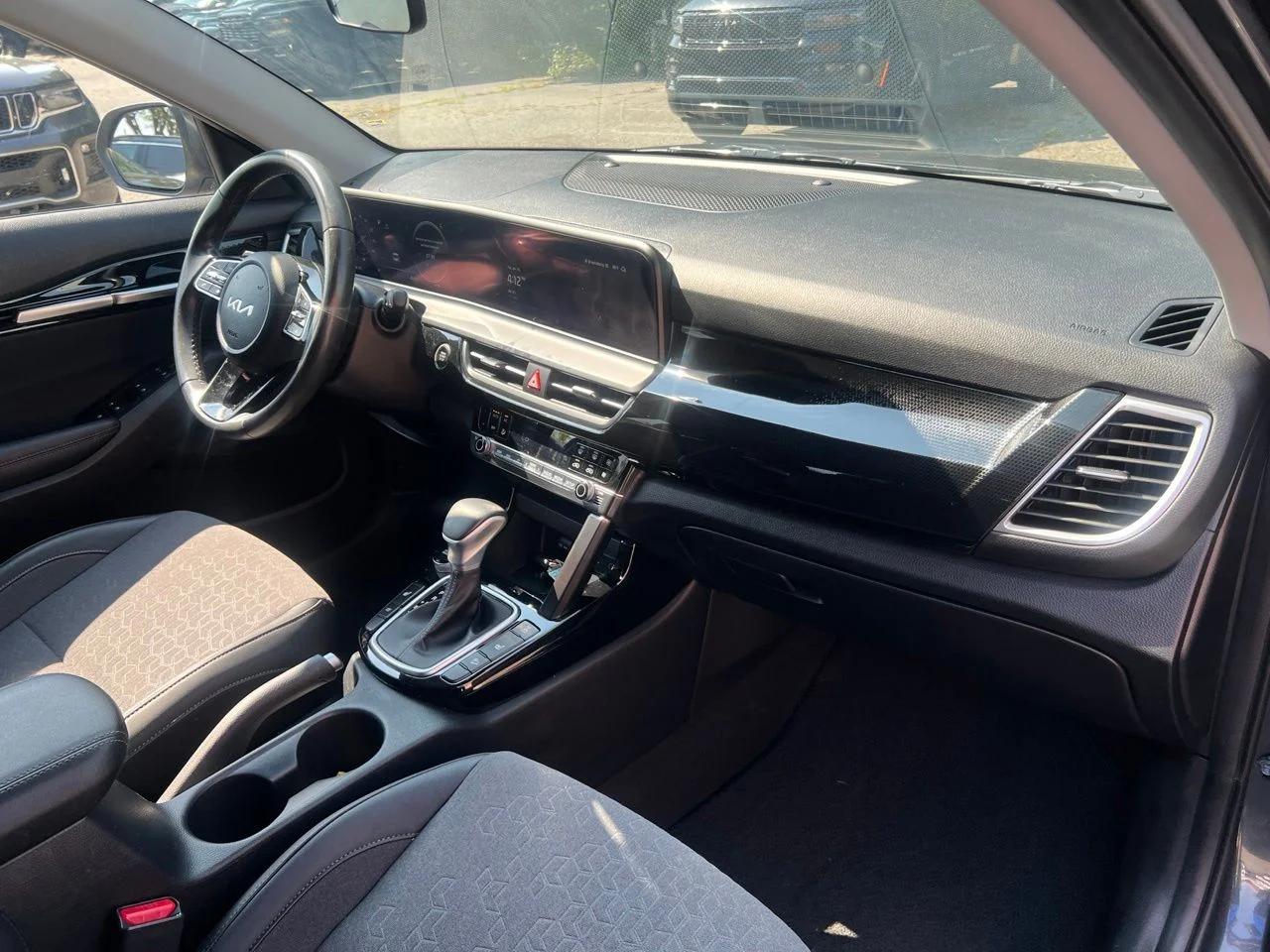 Used 2024 Gray Kia X-Line image 27