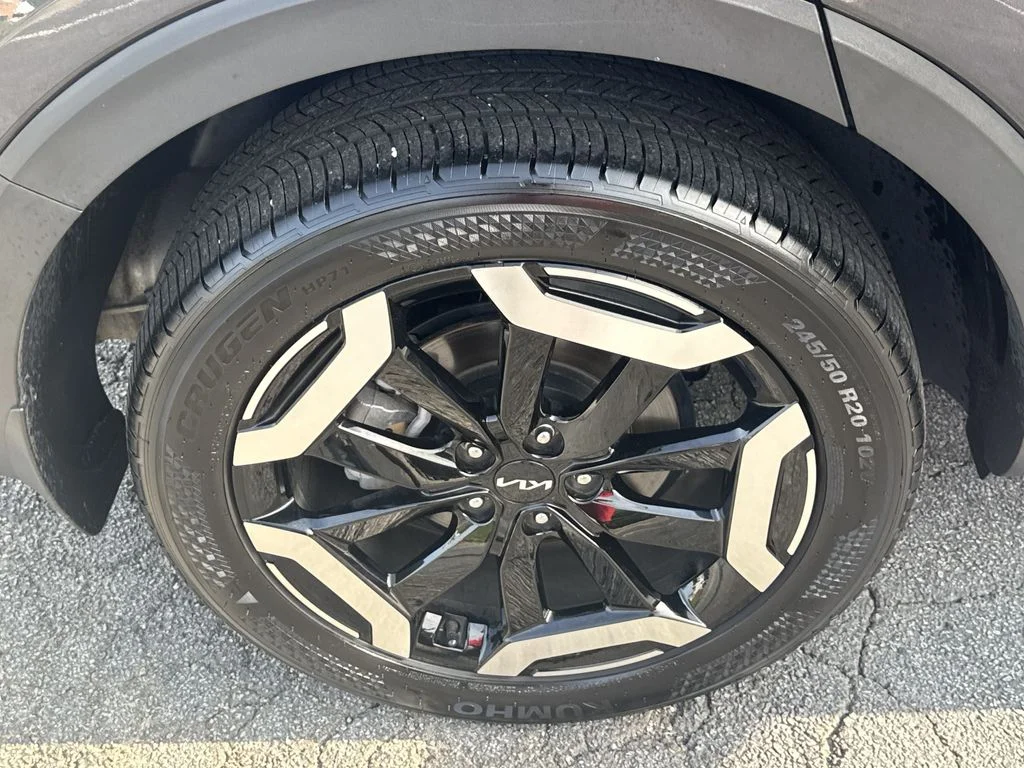Used 2025 Gray Kia S image 17