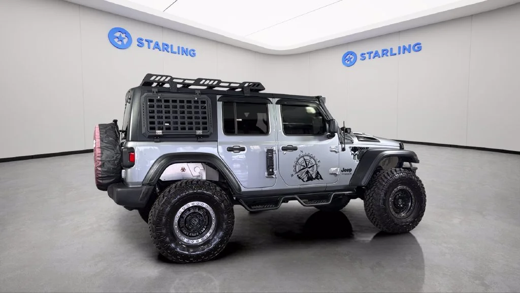Used 2021 Silver Jeep Unlimited Willys image 10