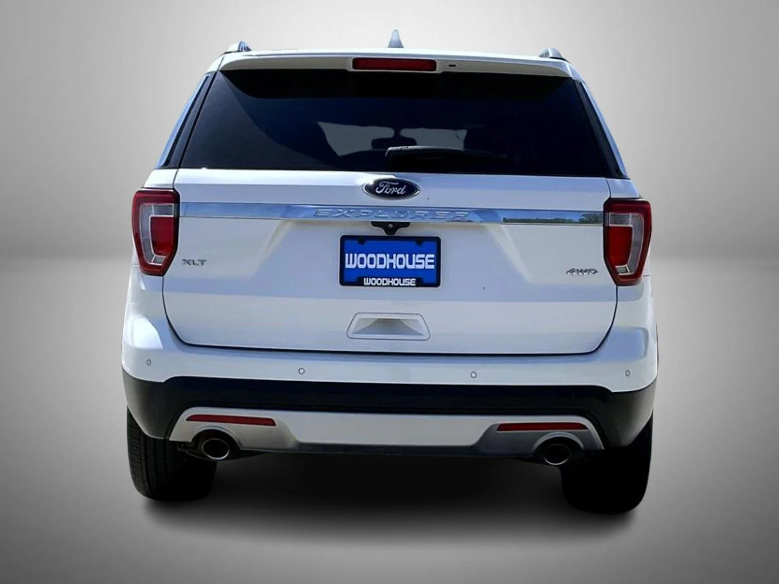 Used 2017 White Ford XLT image 6