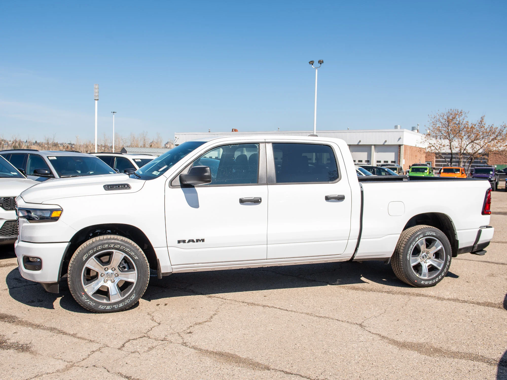 New 2026 White RAM Express* image 2