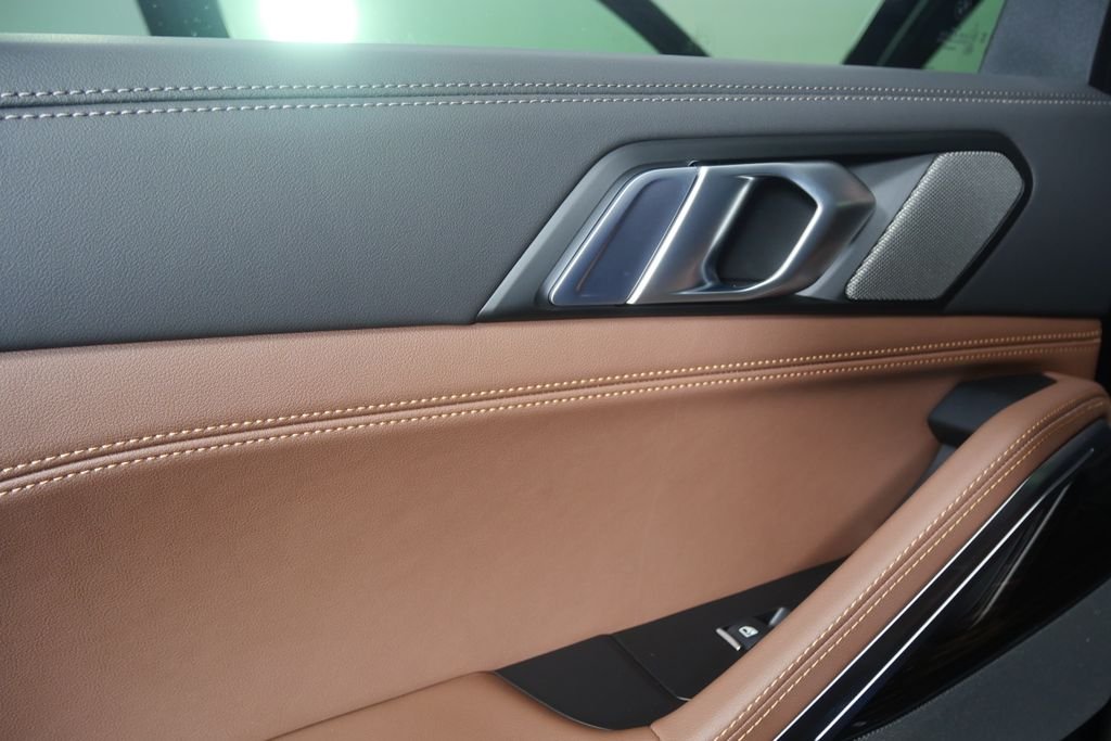 New 2027 Black Sapphire Metallic BMW xDrive40i image 13