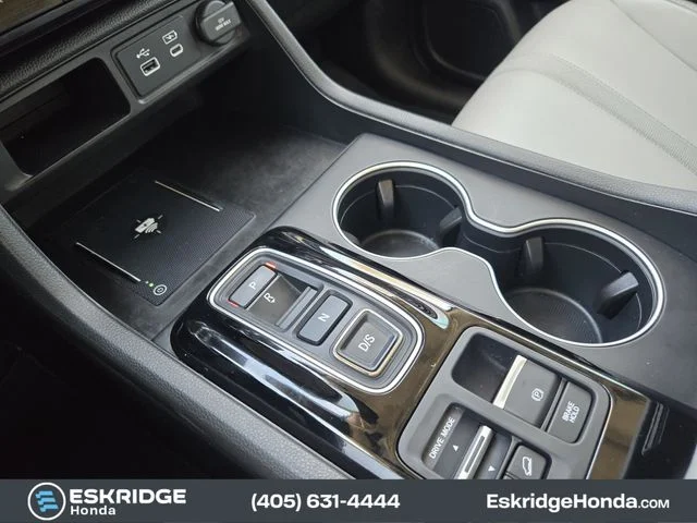 Used 2023 Platinum White Pearl Honda Touring image 19