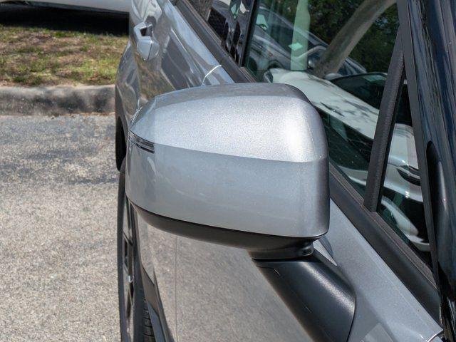 New 2026 Shimmering Silver Hyundai SEL image 35