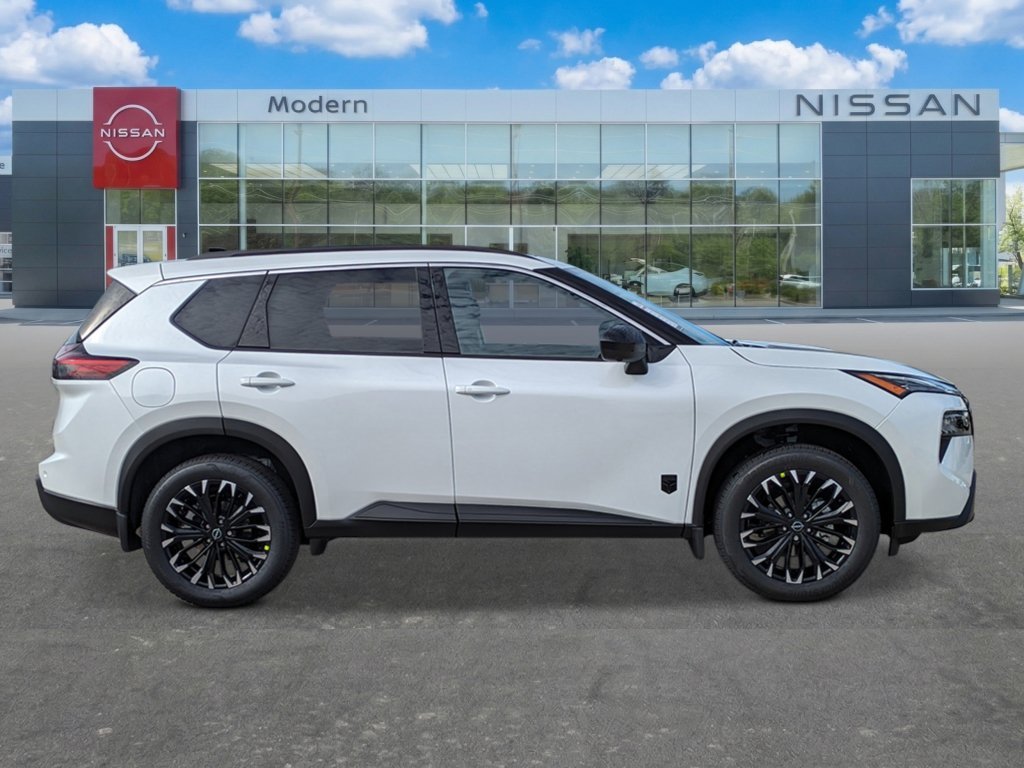New 2026 Everest White Pearl Tricoat Nissan Dark Armor image 6