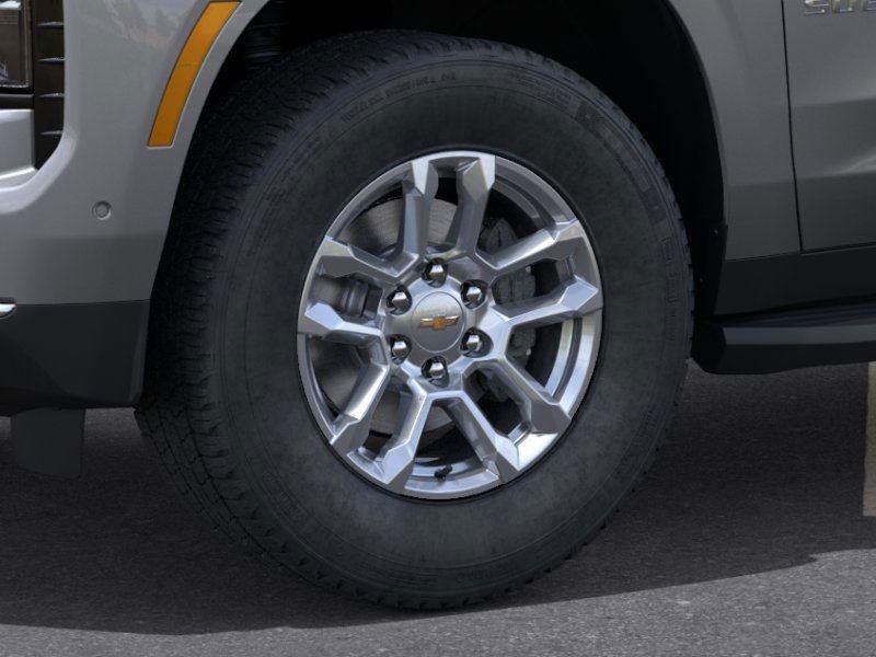 2026 Chevrolet Suburban LS - Photo 9
