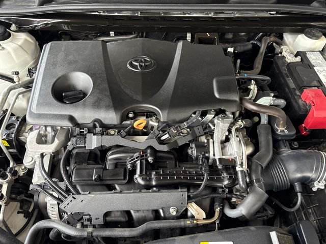 Used 2020 Pearl Toyota XLE image 33