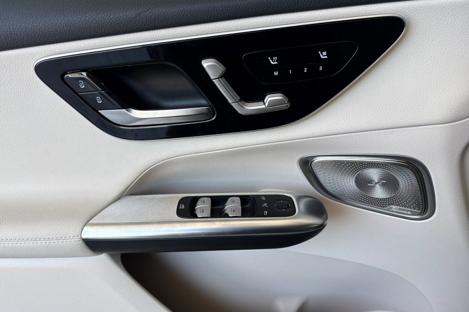 Certified Used 2026 Polar White Mercedes-Benz 300 image 15