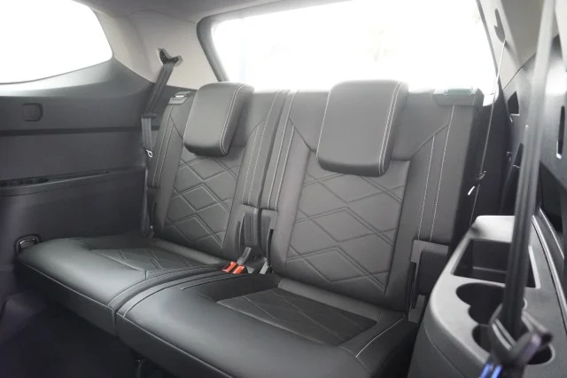 New 2026 Pure Gray Volkswagen 2.0T SE w/Technology image 23