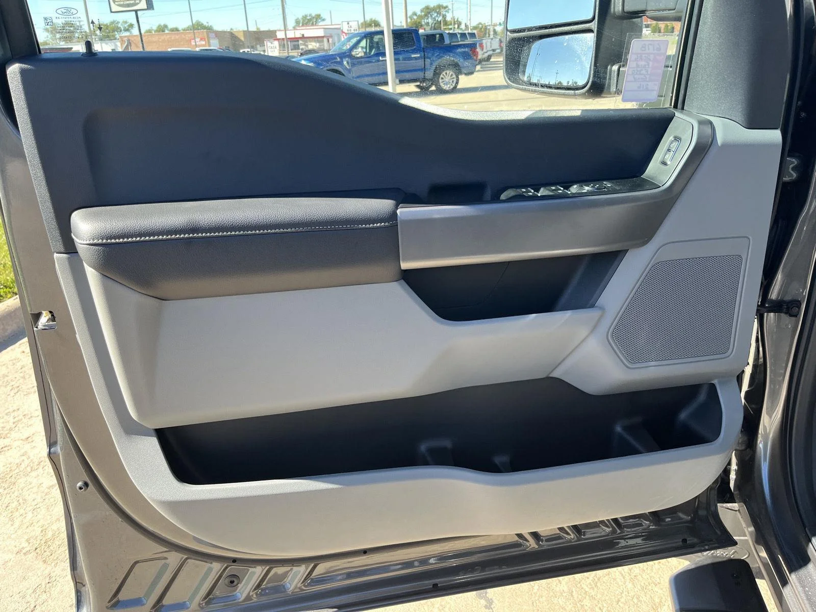 2026 Ford F-350 Super Duty XL - Photo 13