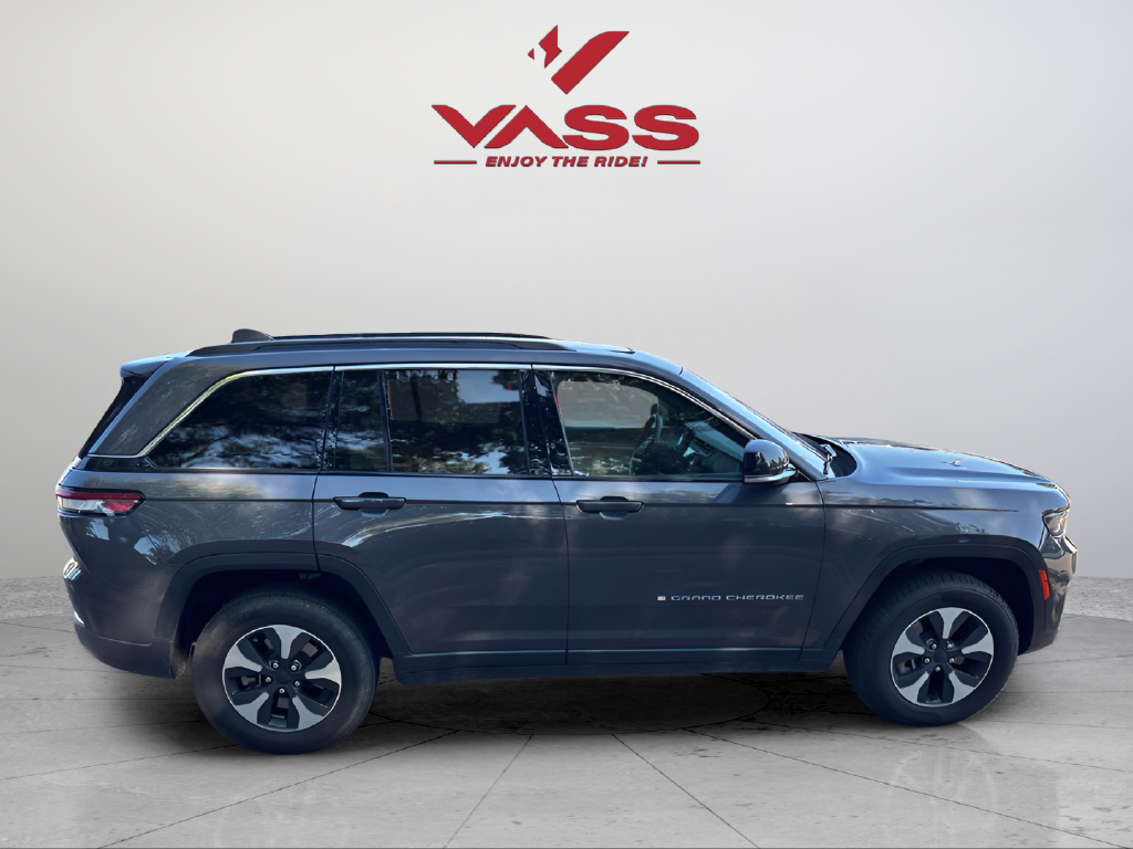 Certified Used 2024 Gray Jeep 4xe image 6