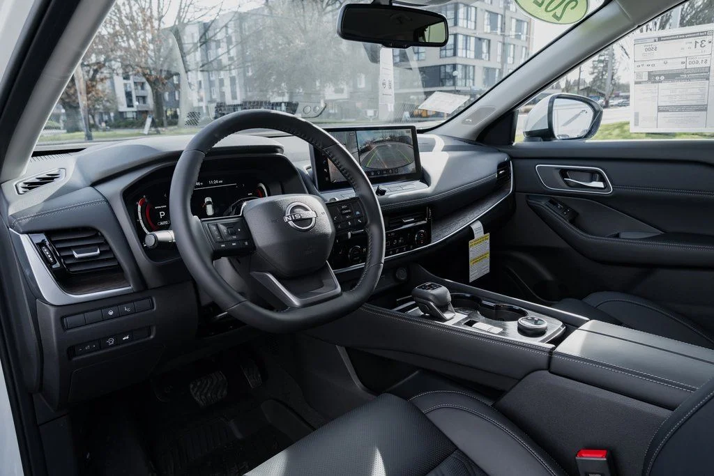 New 2026 Everest White Pearl TriCoat Nissan Platinum image 21
