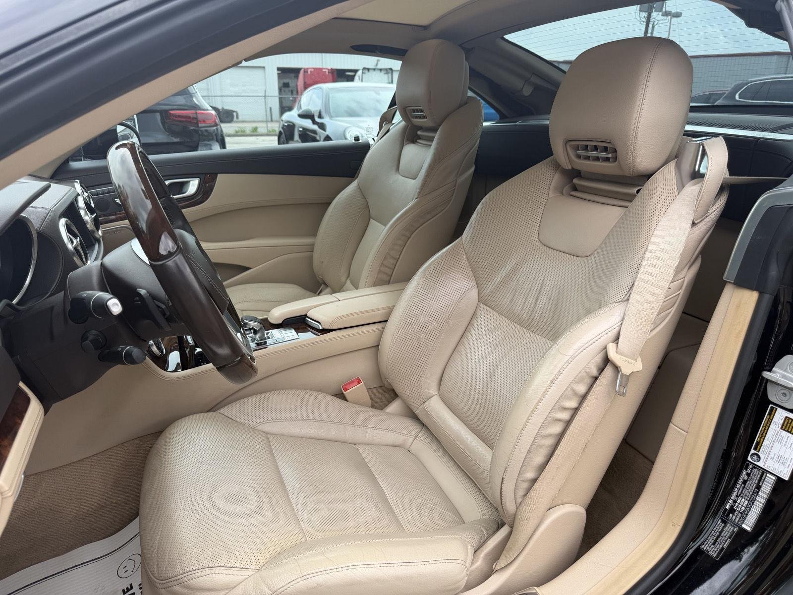 Used 2016 Obsidian Black Metallic Mercedes-Benz SL 400 image 16