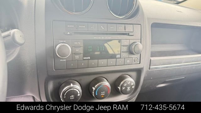 Used 2017 Black Jeep Latitude image 21