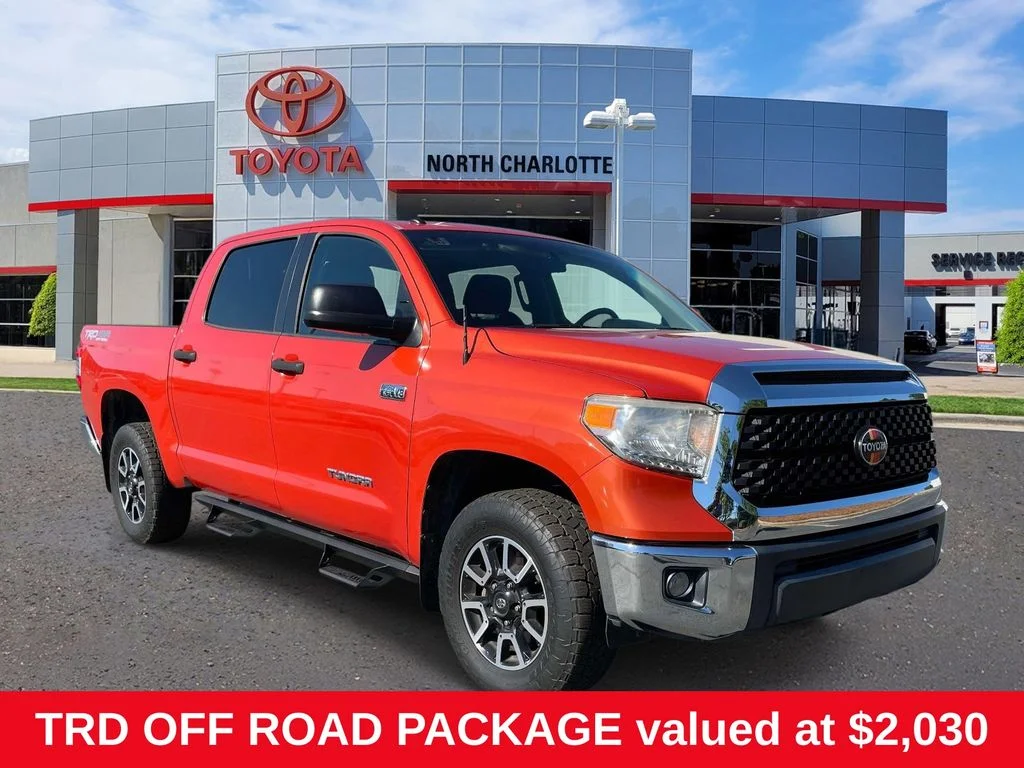 2016 Toyota Tundra SR5 5.7L 4WD FFV Crew Max Short Bed's photo