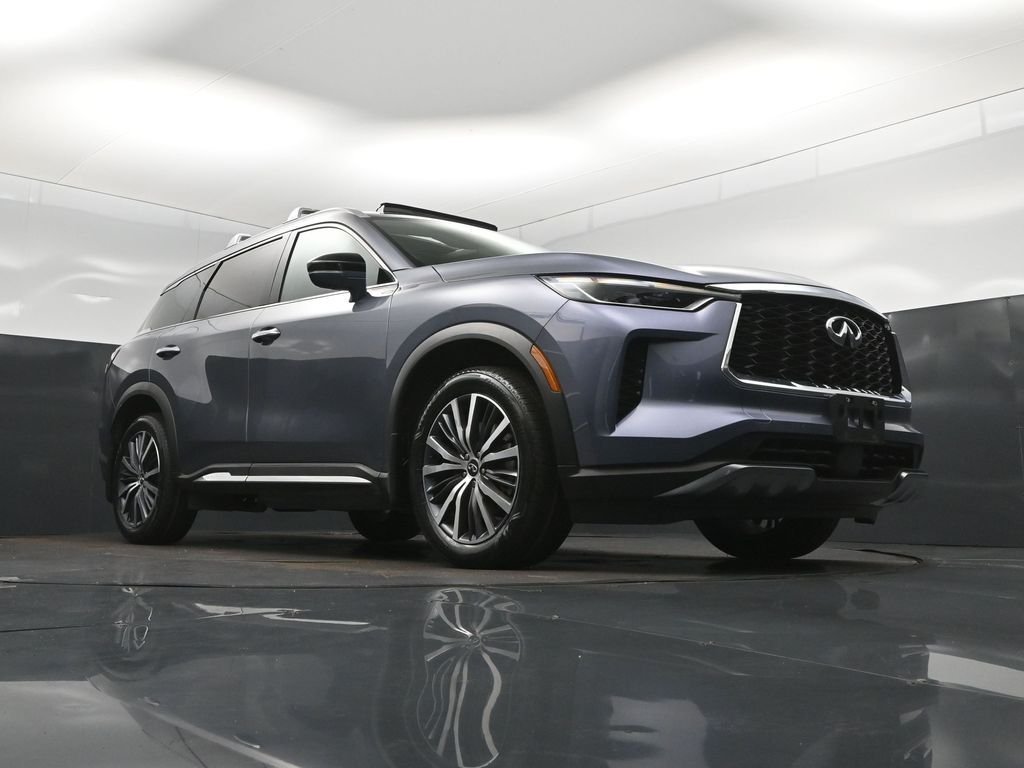 Certified Used 2023 Blue INFINITI Sensory image 43