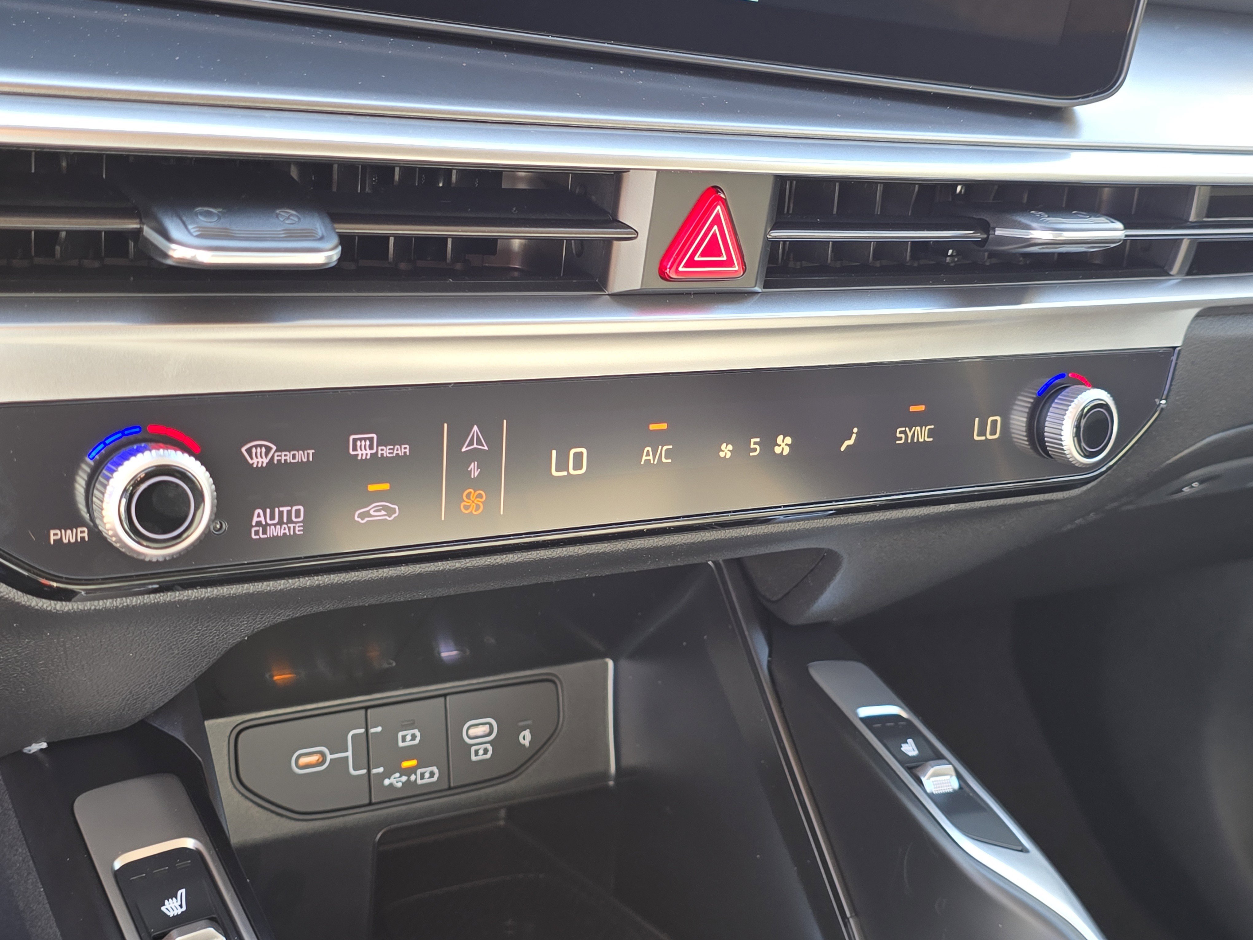 New 2026 Wolf Gray Kia S image 27
