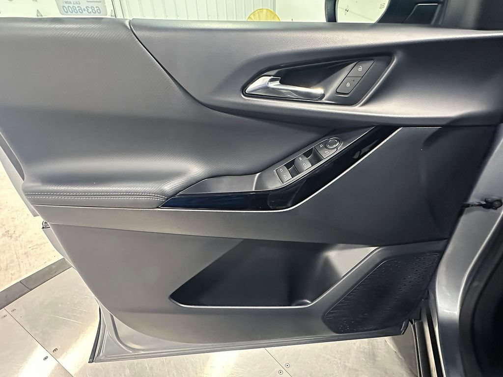 Used 2025 Sterling Gray Metallic Chevrolet LT image 19