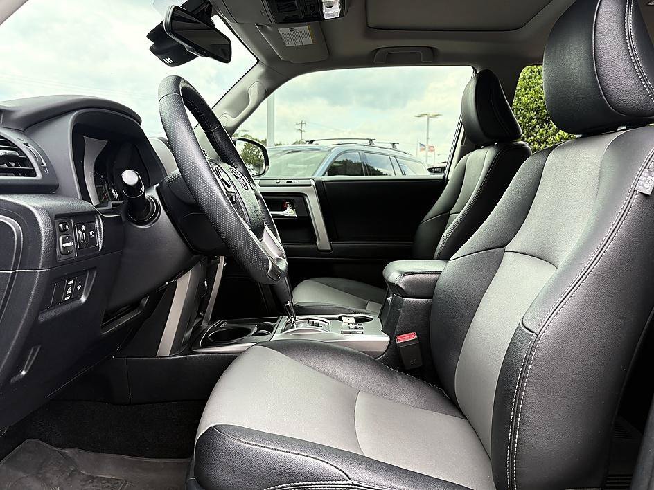 Used 2022 Gray Toyota SR5 Premium image 9