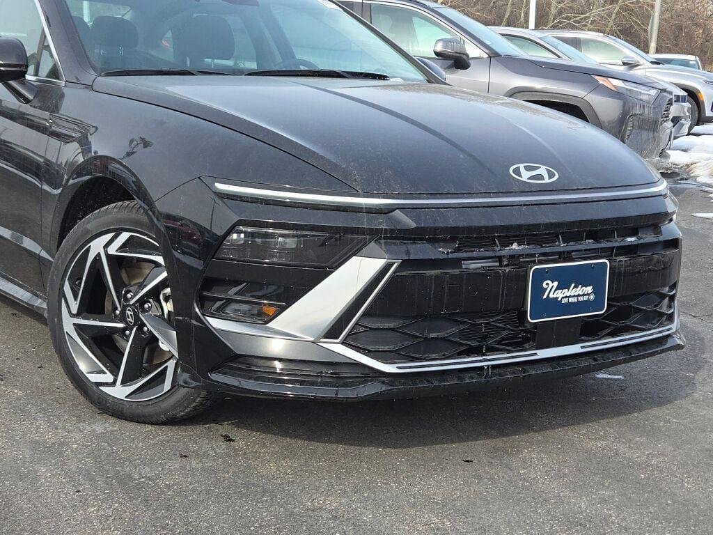 New 2026 Black Hyundai SEL Sport image 2