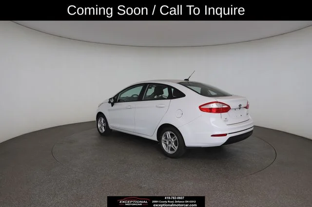 Used 2019 White Ford SE image 11