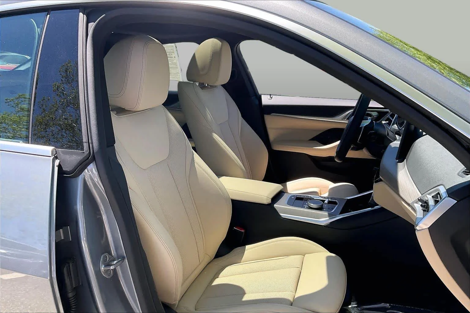 Used 2026 Skyscraper Grey Metallic BMW 430i xDrive image 8