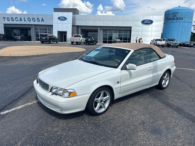 Used 1999 White Volvo Base image 4